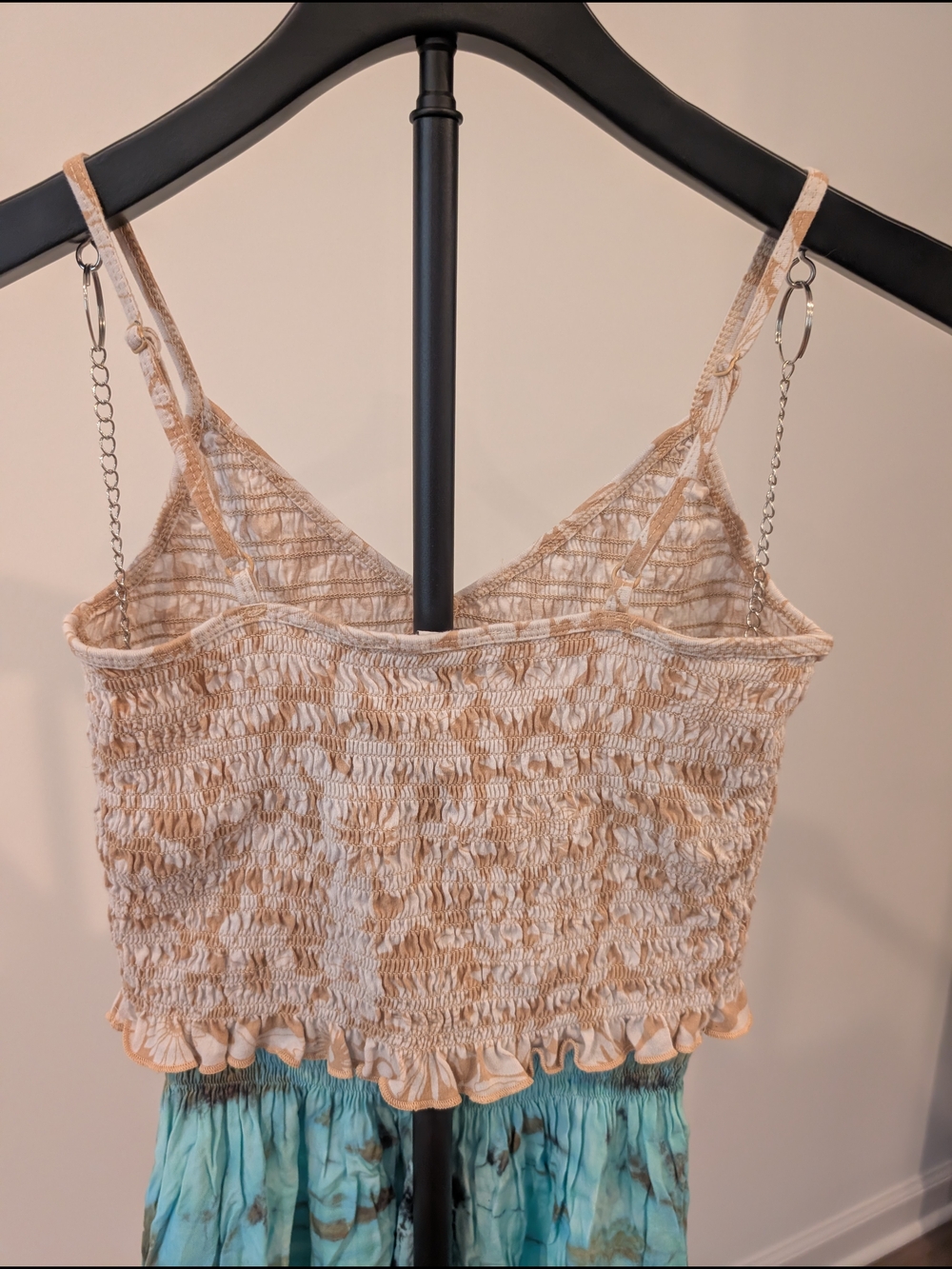 American Eagle Outfitters Beige Floral Smocked Cami Crop Top Small - Picture 3 of 8